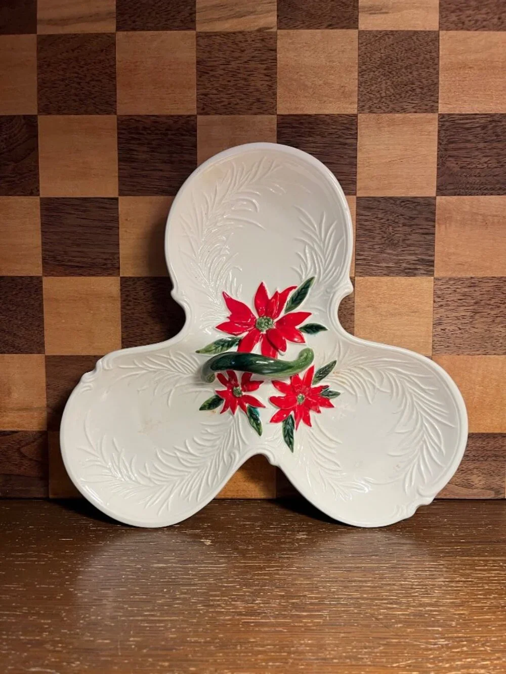 Holiday Pointsetta 3 Part Handled Candy Nut Dish A621